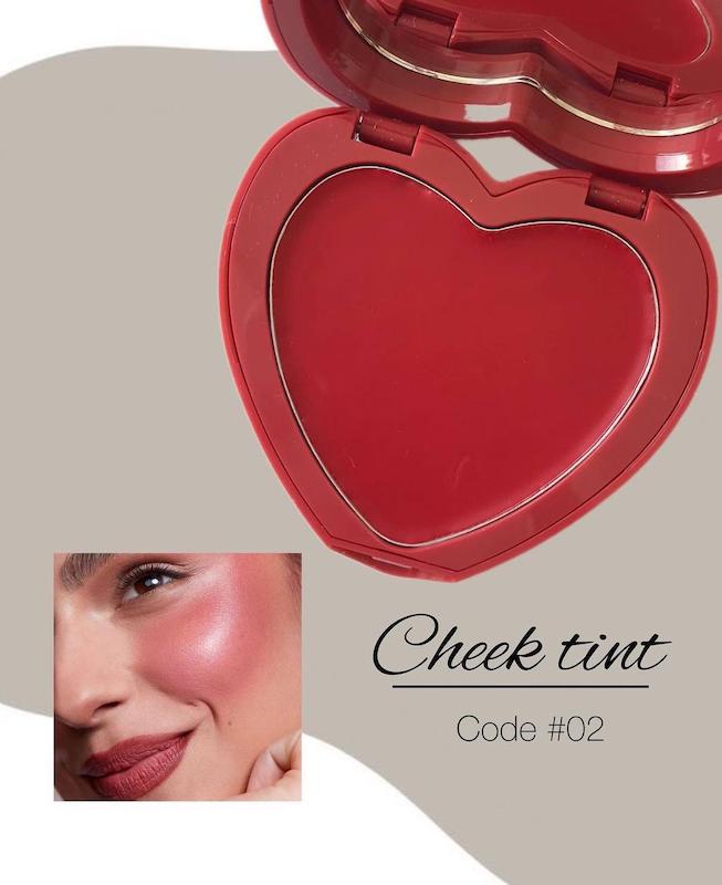 رژگونه کرمی خیس قلبی برند karite 💗