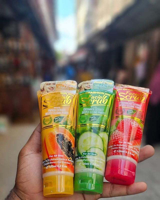اسکراب صورت و بدن شنی wokali