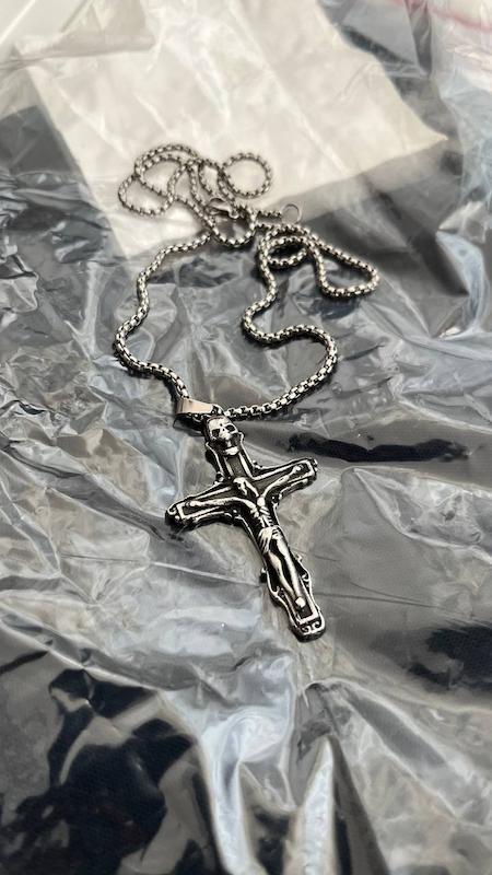 گردنبند صلیب