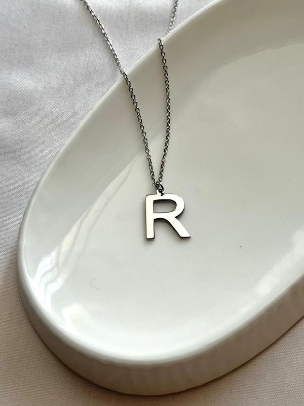گردنبند R