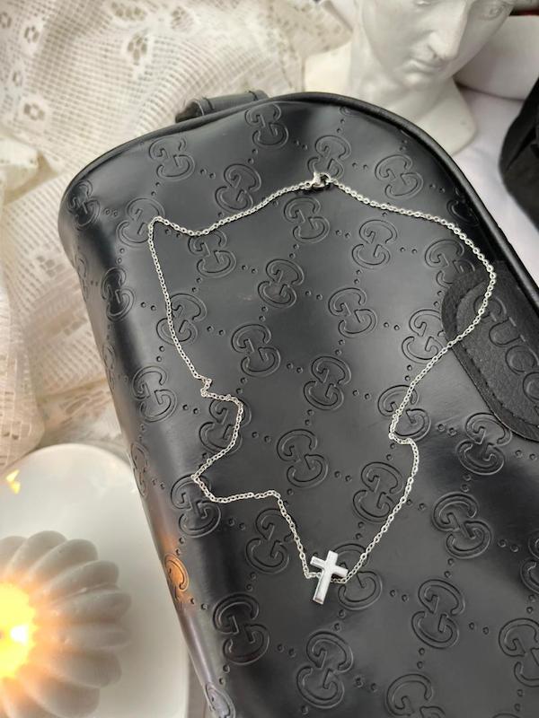 گردنبند صلیب توپر ✝️