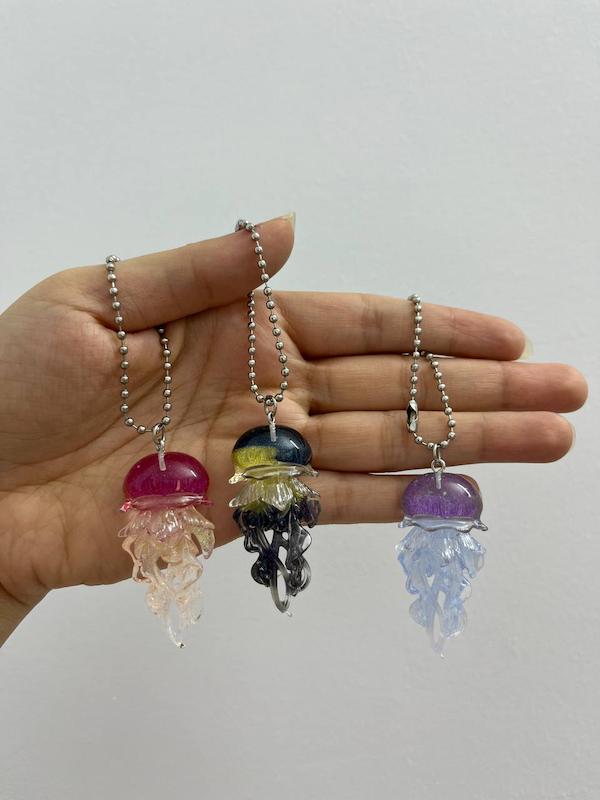 چارم عروس دریایی شب تاب