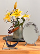 آینه رومیزی گل نقره ای