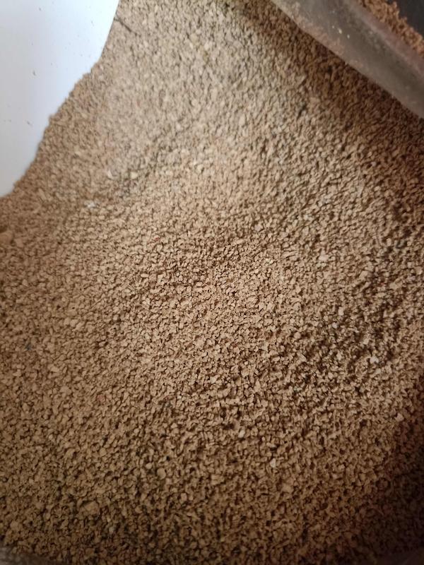 پودر چمن در رنگهای خاکی و چمن بهاری و چمن کلاسیک 