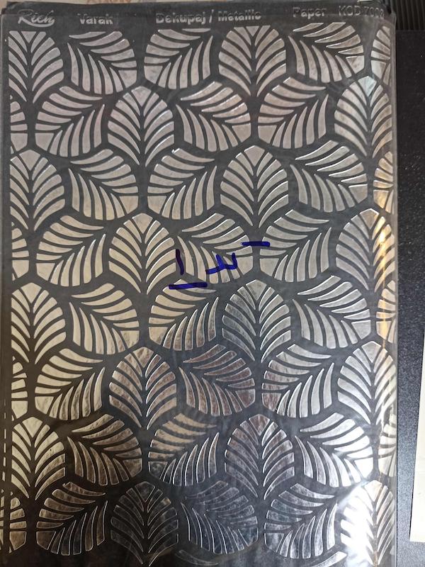 ورق برنجی نقره ایی مشکی  دکوپاژ اصل ترکیه برند ریچ