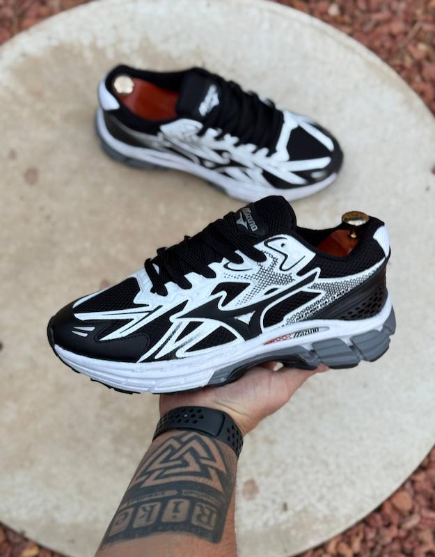 کتونی اسپرت MIZUNO مشکی سفید (11208)