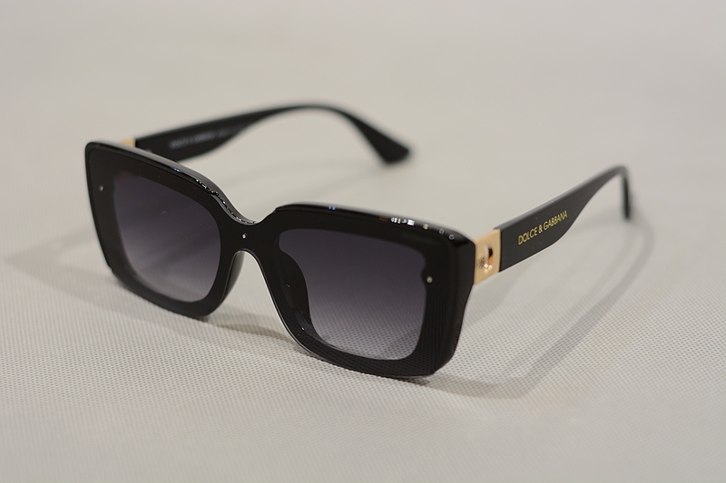 عینک آفتابی زنانه دولچه گابانا (Dolce & Gabbana)