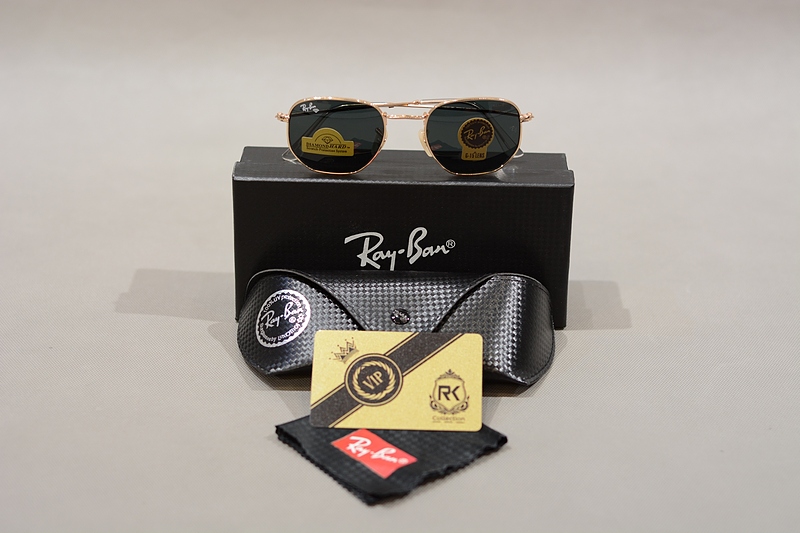 عینک آفتابی ری بن،عینک افتابی مردانه و زنانه ری بن،عینک آفتابی  ریبن ،عینک دودی ray ban،عینک آفتابی مردانه و زنانه 