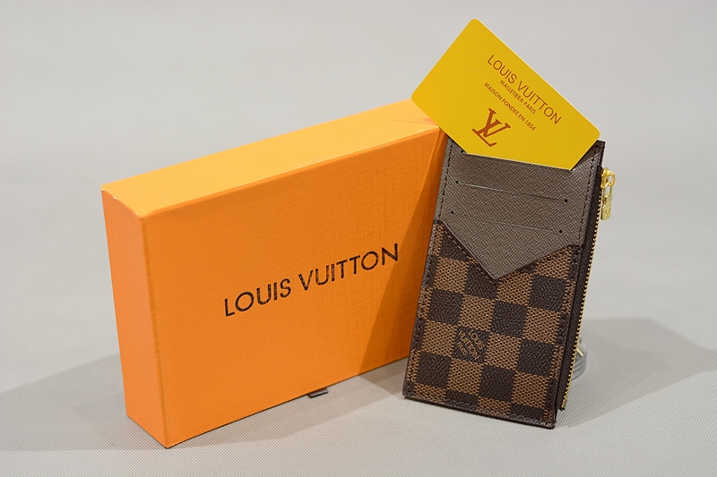 جاکارتی،جاکارتی لویی ویتون،لوییویتون،ال وی،LV،LouisVuitton،کیف کارت
