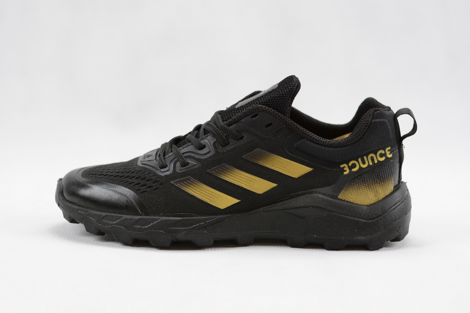 کفش کتونی ورزشی مردانه آدیداس مشکی - طلایی (Adidas)