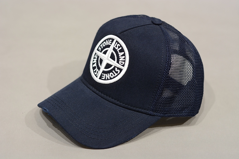 کلاه کپ استون ایلند (Stone Island)