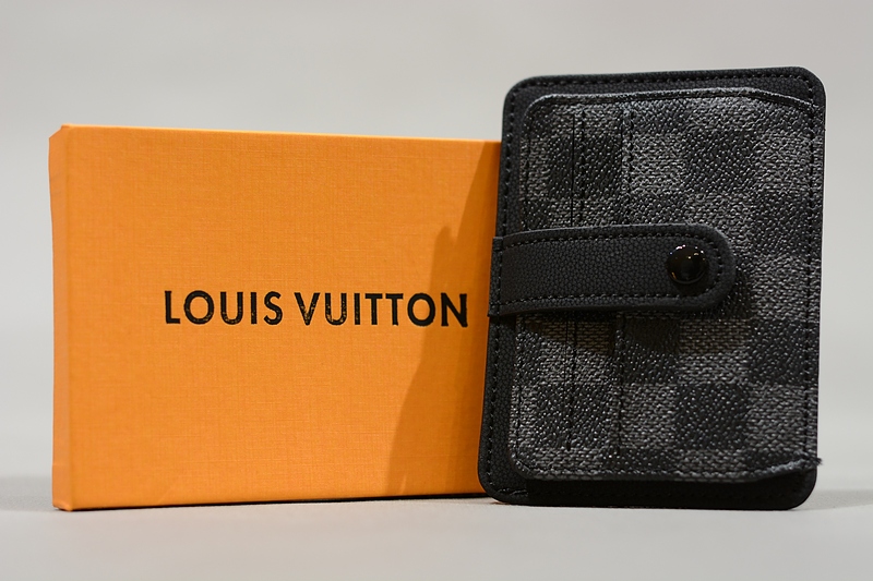 جاکارتی،جاکارتی لویی ویتون،لوییویتون،ال وی،LV،LouisVuitton،کیف کارت