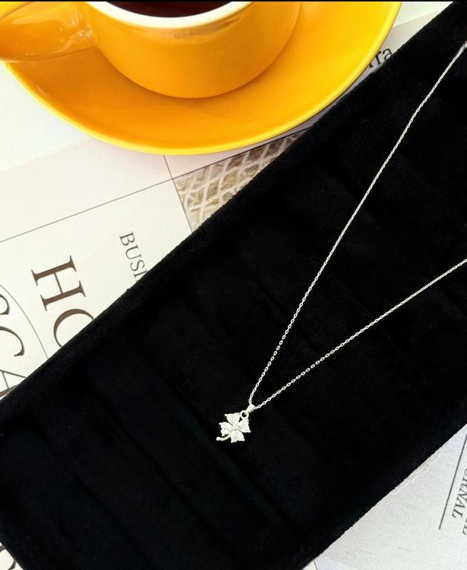 گردنبندگلبرگ