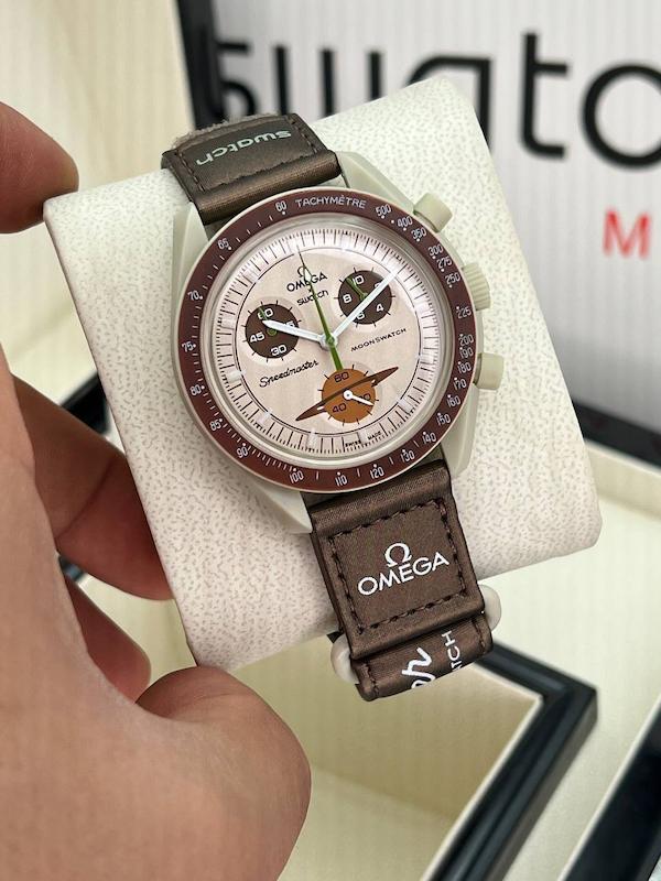 ساعت امگا × سواچ مدل Mission to Saturn – Brown Edition (های‌کپی بهترین کیفیت)