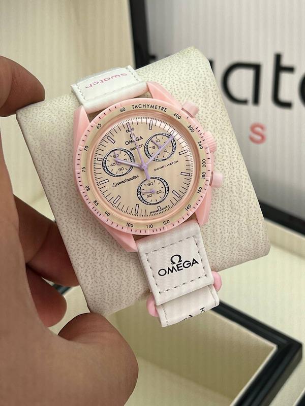 ساعت امگا × سواچ مدل Mission to Venus – Pink Edition (های‌کپی بهترین کیفیت)