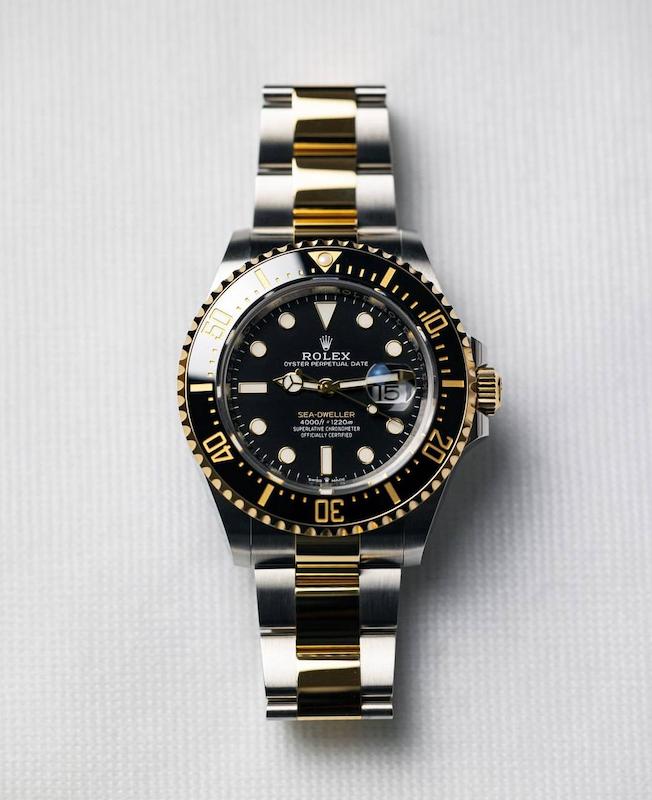 ساعت مردانه مدل رولکس ساب مارینر دو رنگ مشکی طلایی – موتور ژاپن مستر کوالیتی