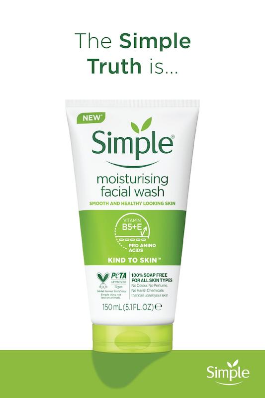 ژل شست و شو سیمپل Simple مدل moisturising