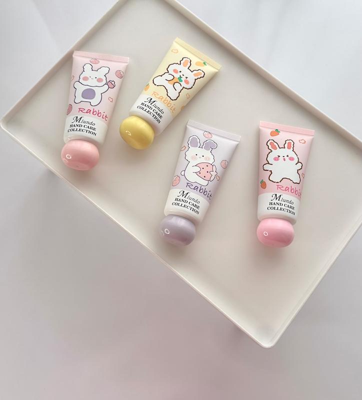 کرم مرطوب کننده و آبرسان دست دست Gilr & Rabbit👧🏻💕🐰