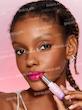 رژ لب براق Mirror Kiss رنگ Periodt برند Sheglam