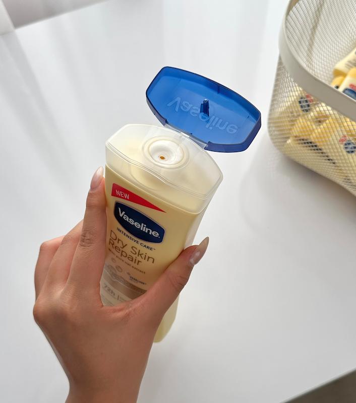 لوسیون بدن وازلین Vaseline مدل Dry Skin Repair🧈