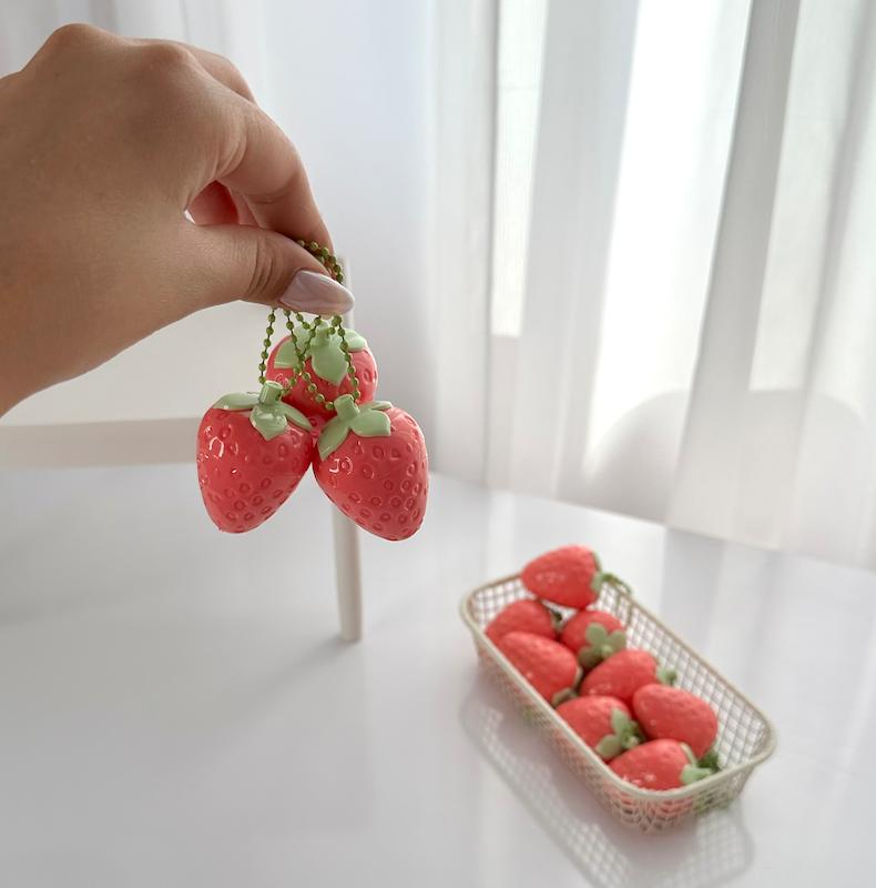 بالم لب توت فرنگی🍓