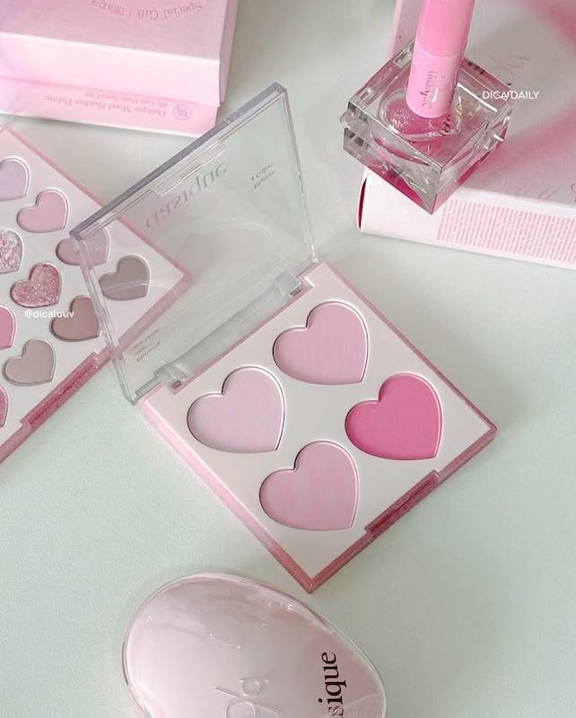 پلت رژگونه 4 رنگ قلبی کره ای💗