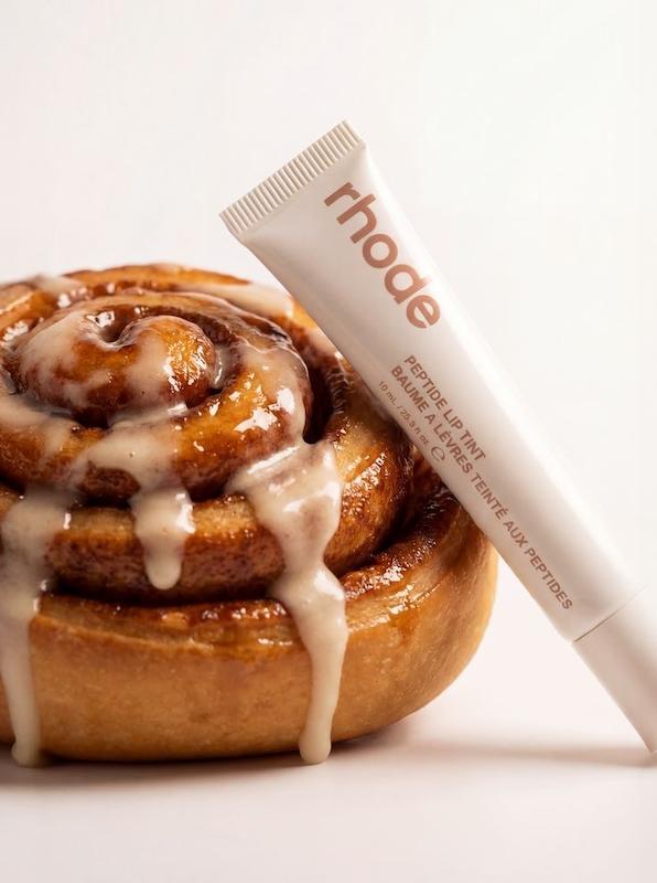 لیپ گلاس cinnamon roll rhode🥯