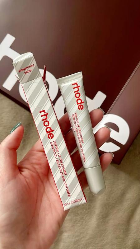 لیپ گلاس peppermint glaze rhode🍒