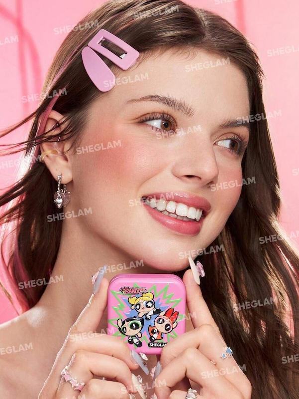 رژگونه قلبی شیگلم از کالکشن SHEGLAM Powerpoff Girls