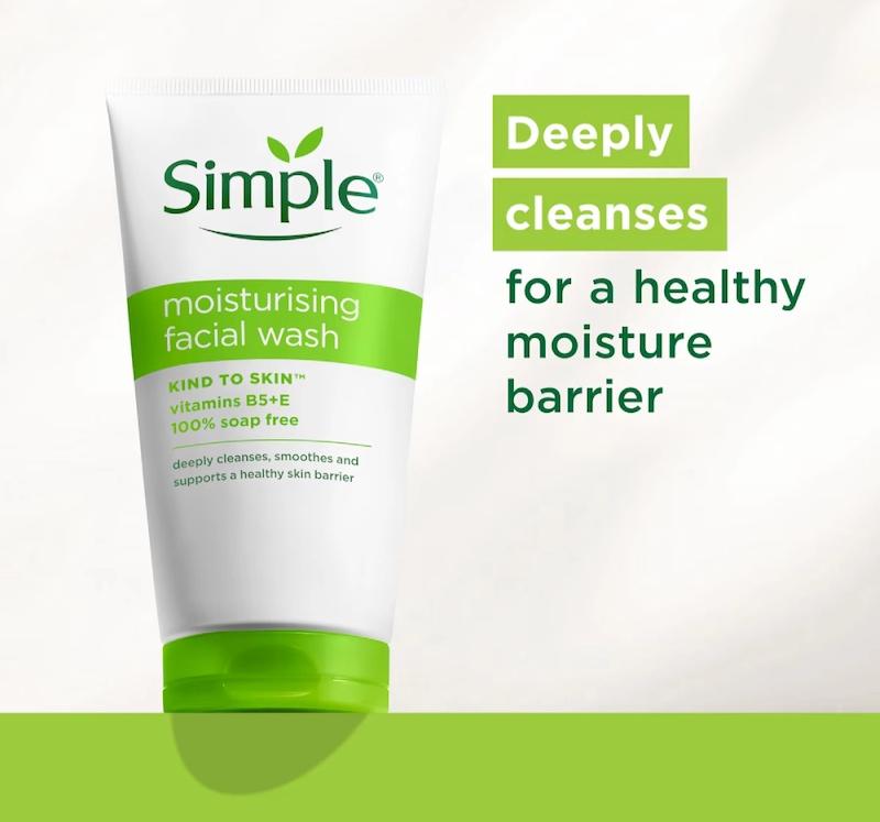شستشوی صورت سیمپل  Simple moistrurising