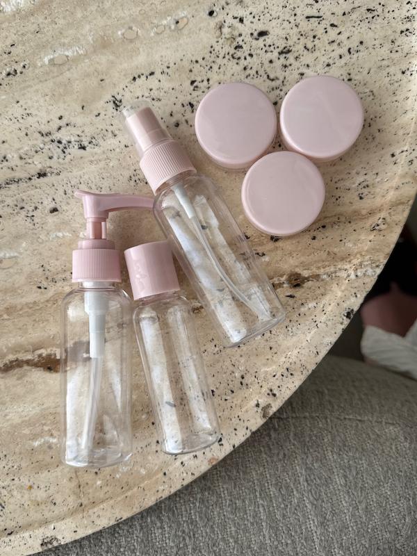 ست مسافرتی آرایشی بهداشتی ۷ عددی