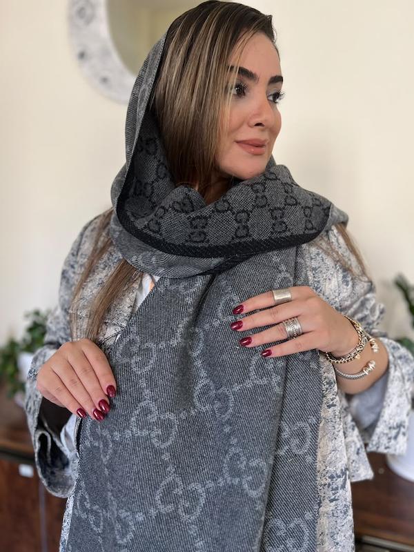 شال موهر ذغالی گوچی 