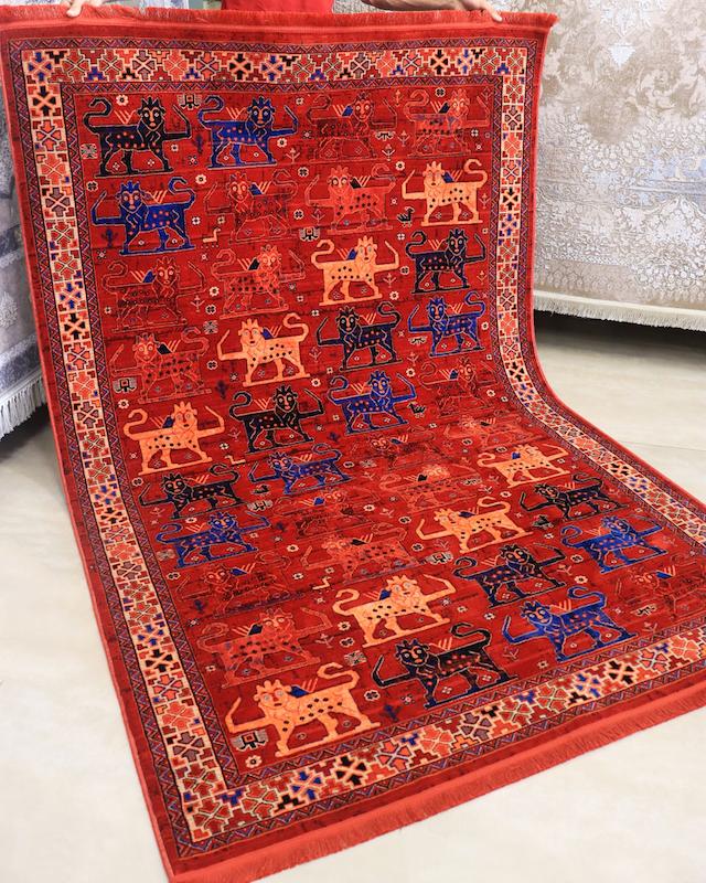 فرش بلوچی نقشه شیرو خورشید 700شانه برند کرامتیان کد 4120A