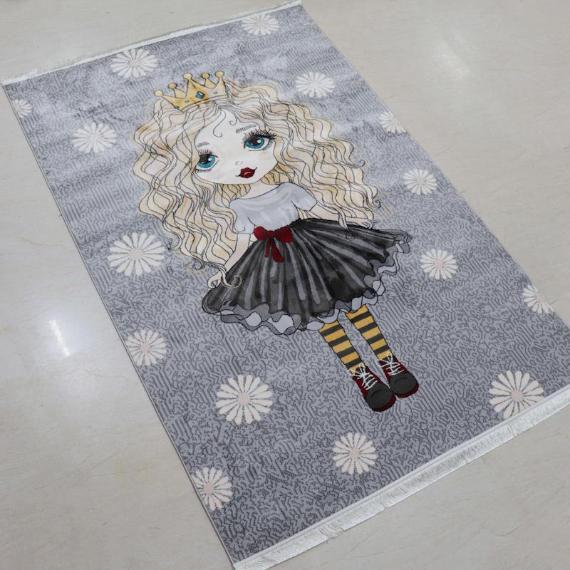 فرش کودک طرح دختر مو فرفری زمینه طوسی 