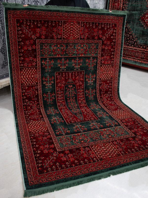 فرش بلوچی طرح سرو جاودان 700شانه برند کرامتیان کد 5106B