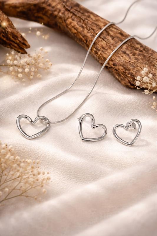 نیم‌ست گردنبند و گوشواره مینیمال قلبی 