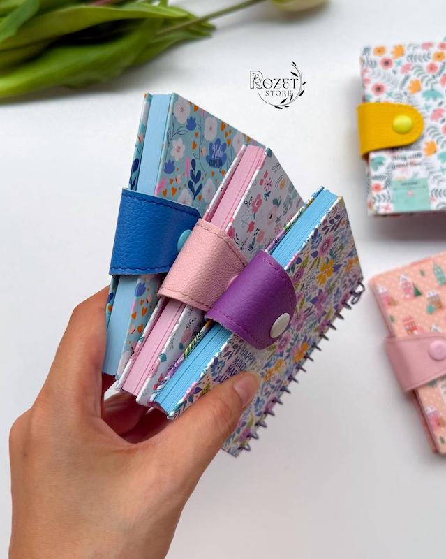 دفترچه سیمی جلدسخت دکمه دار کوچک 