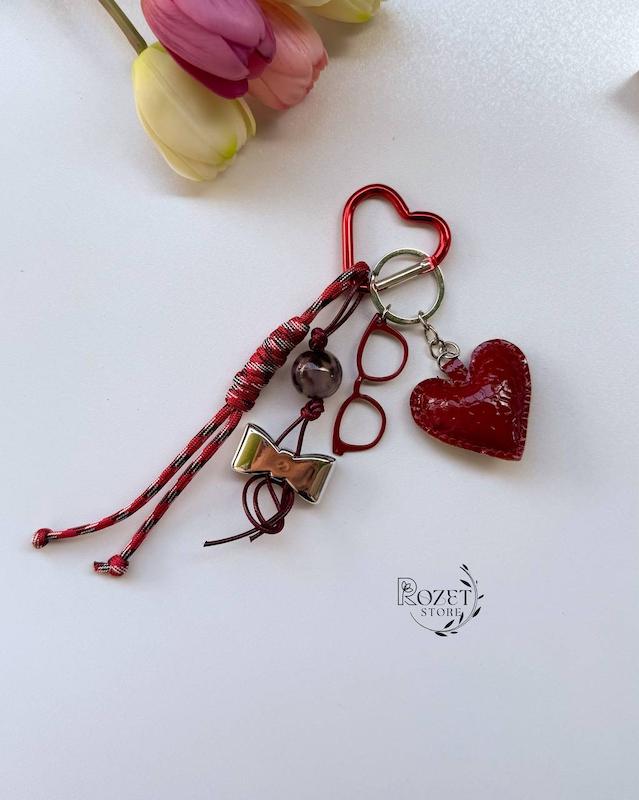 چارم بگ قلب و عینک چری