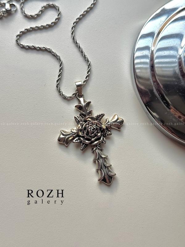 گردنبند رز صلیبی🌹