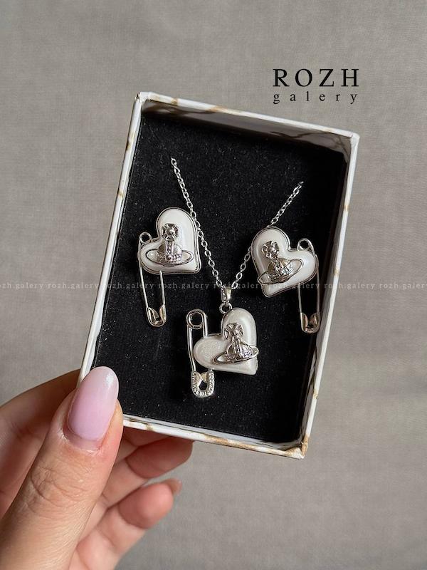 نیم ست ویوین وست وود سیفتی پین قلبی🪐🤍