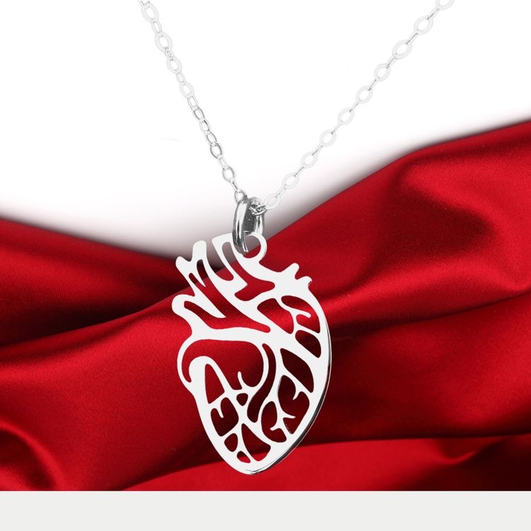 گردنبند قلب اناتومی مقاره