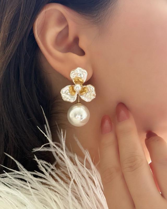 گوشواره گل مرواریدی