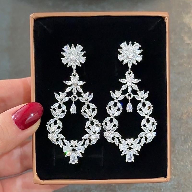 گوشواره آویز اشکی