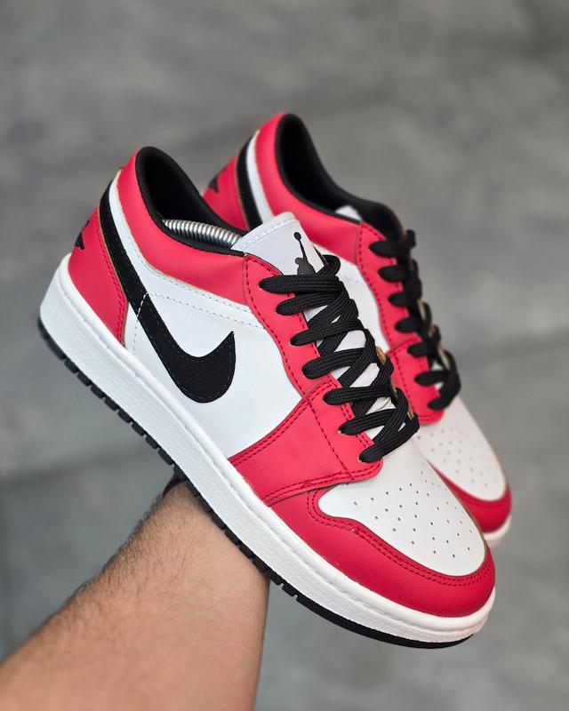 کتونی نایک جردن شیکاگو ضمانت مرجوعی تا 14 روزNike jordan chikago
