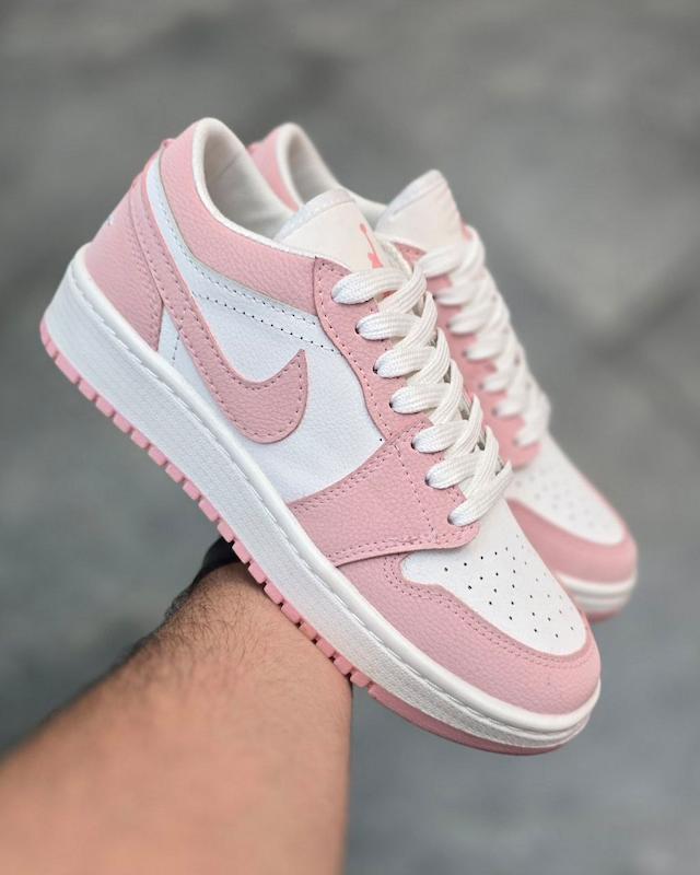 کتونی نایک جردن صورتی بدون ساق Nike Jordan1