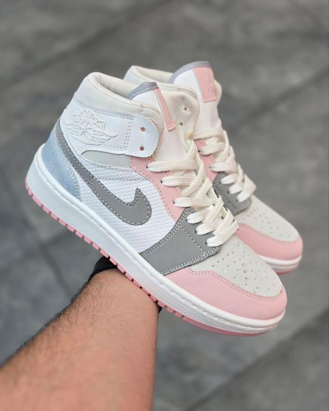 کتونی جردن پاریس صورتی ساقدار Nike Jordan1
