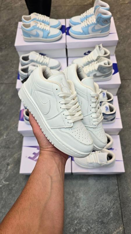 کتونی جردن سفید تمام بدون ساق Nike Jordan1