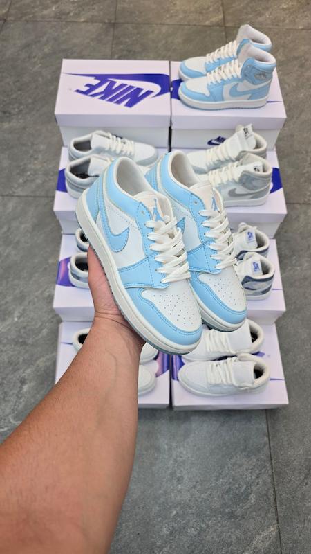کتونی جردن آبی بدون ساق Nike Jordan1