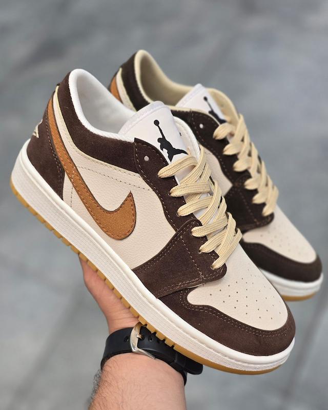 کتونی نایک جردن کرم قهوه ای Nike jordan