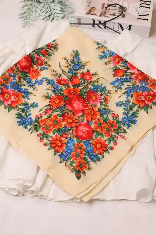 روسری نخی پلاتوک قواره کوچک 100